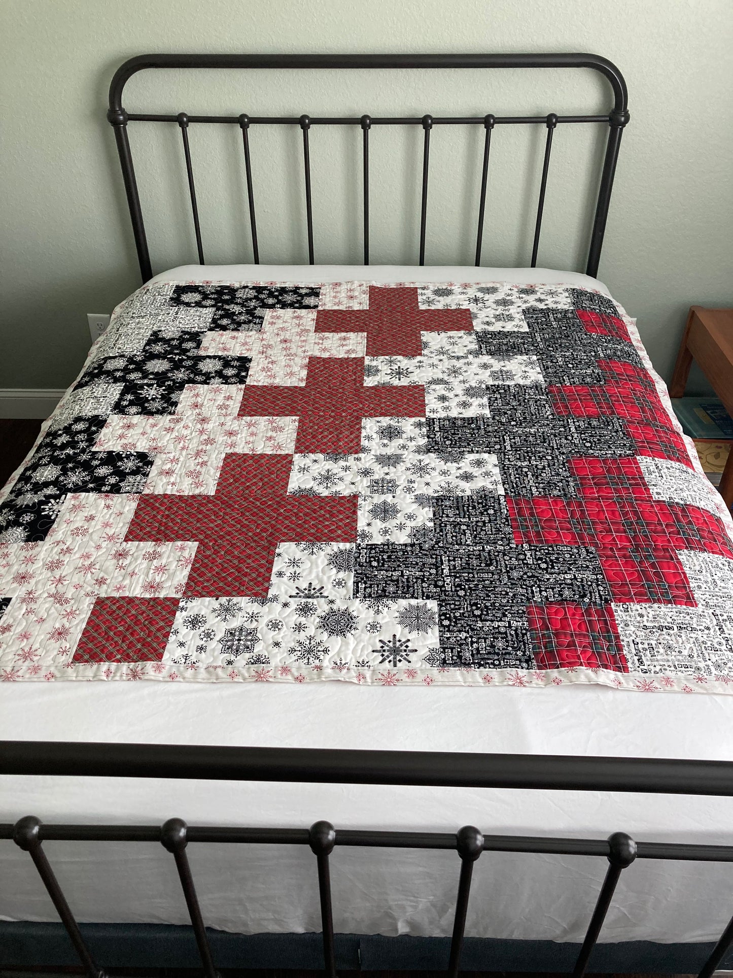 Mary Jane VI Christmas Handmade Quilt
