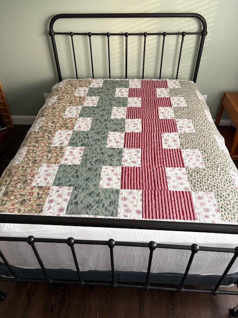 Zip It XII Christmas Handmade Quilt